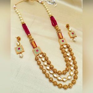 Necklace set